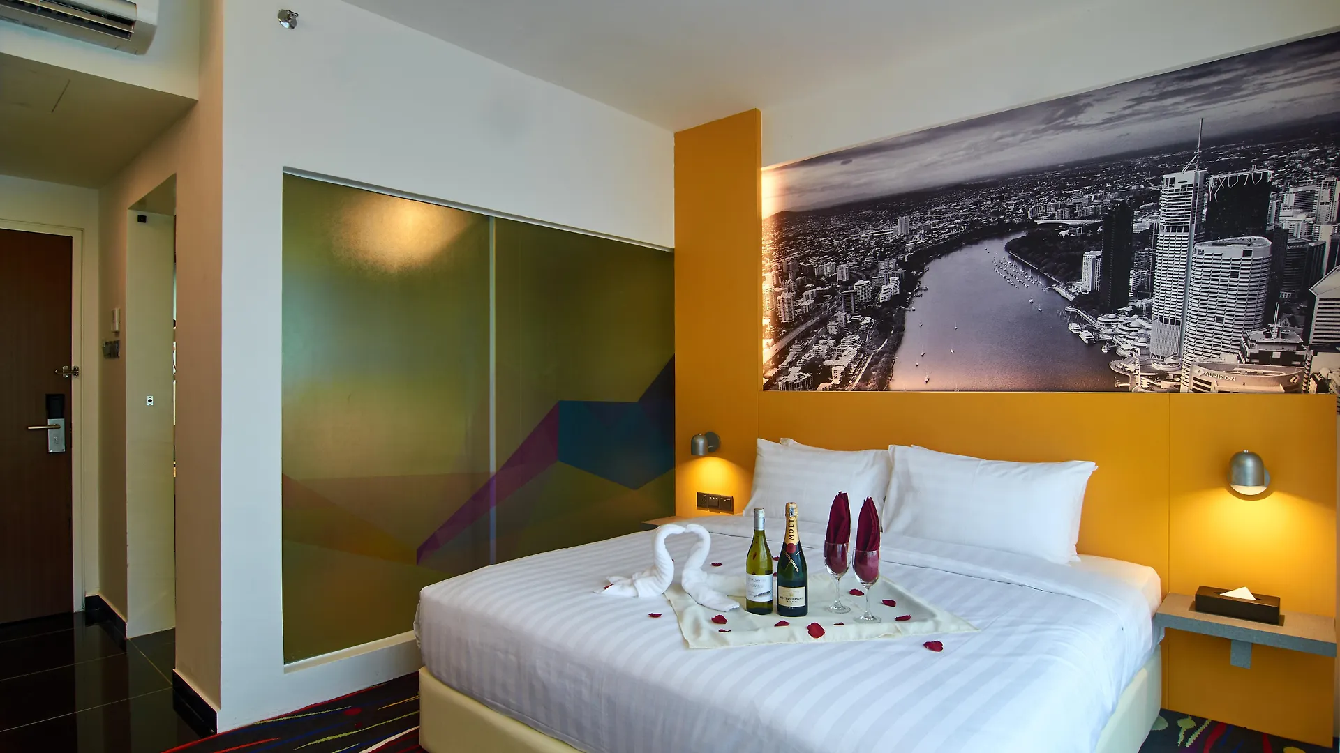 Amerin Hotel Johor Bahru 4*,
