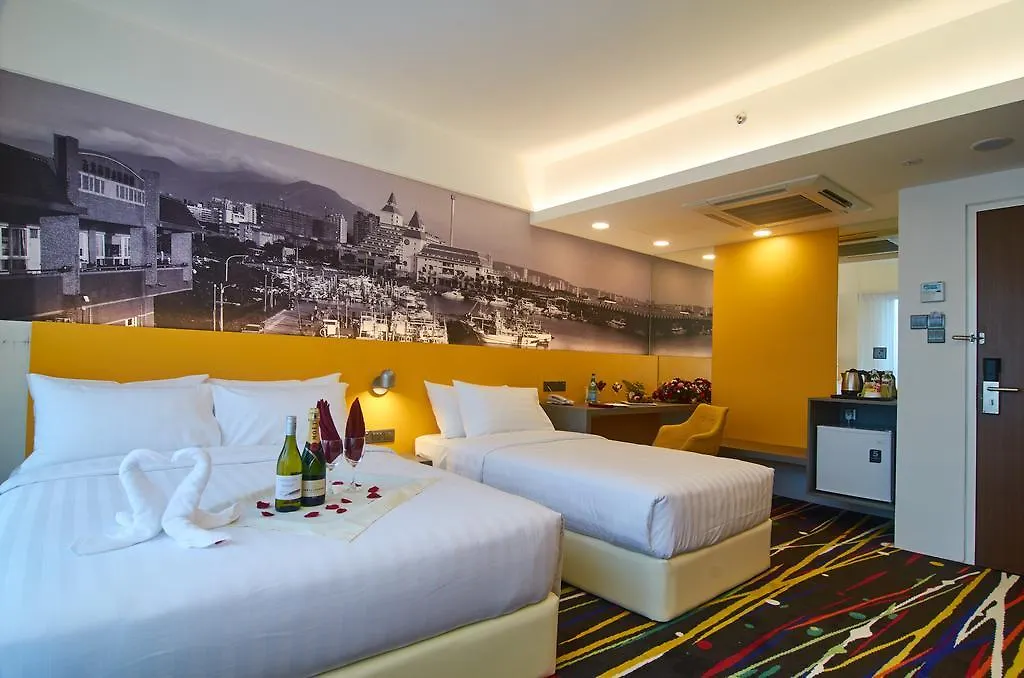 Amerin Hotel Johor Bahru 4*,