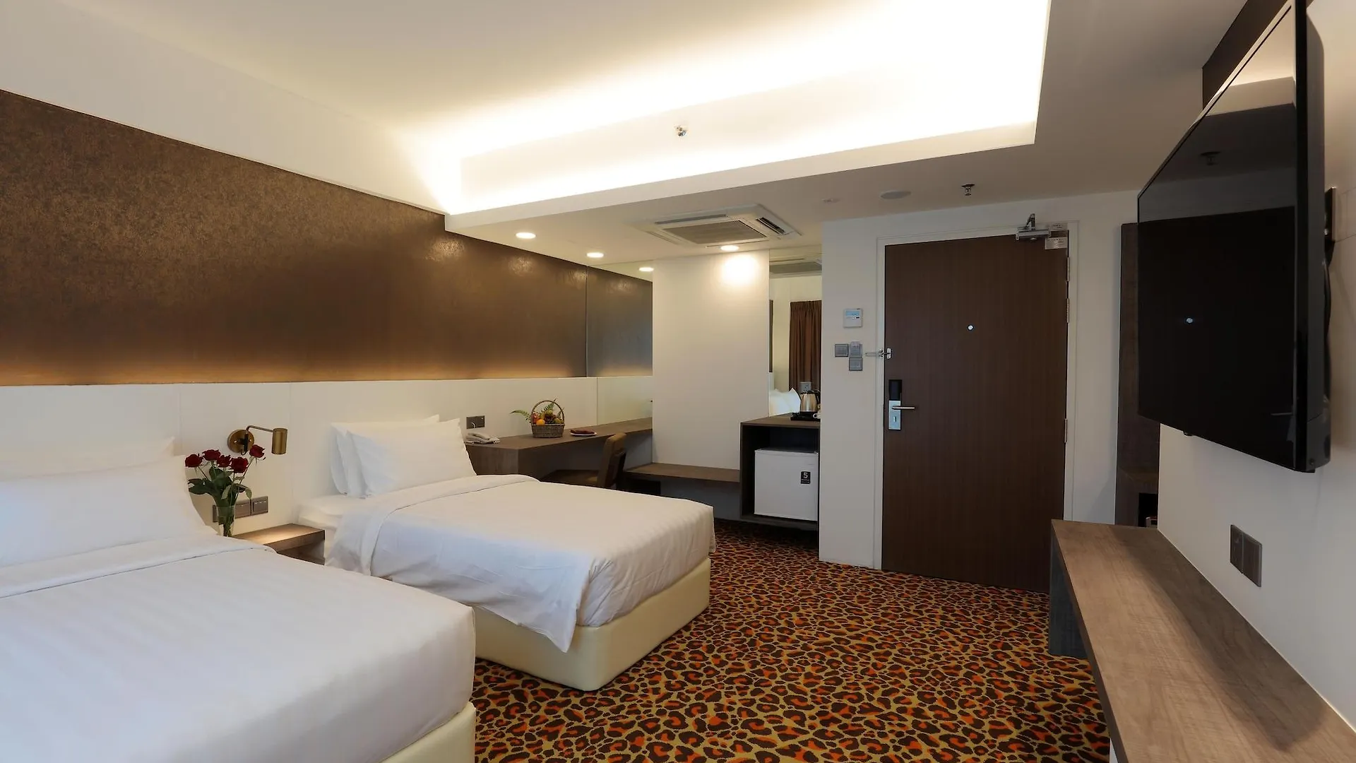 Amerin Hotel Johor Bahru 4*,