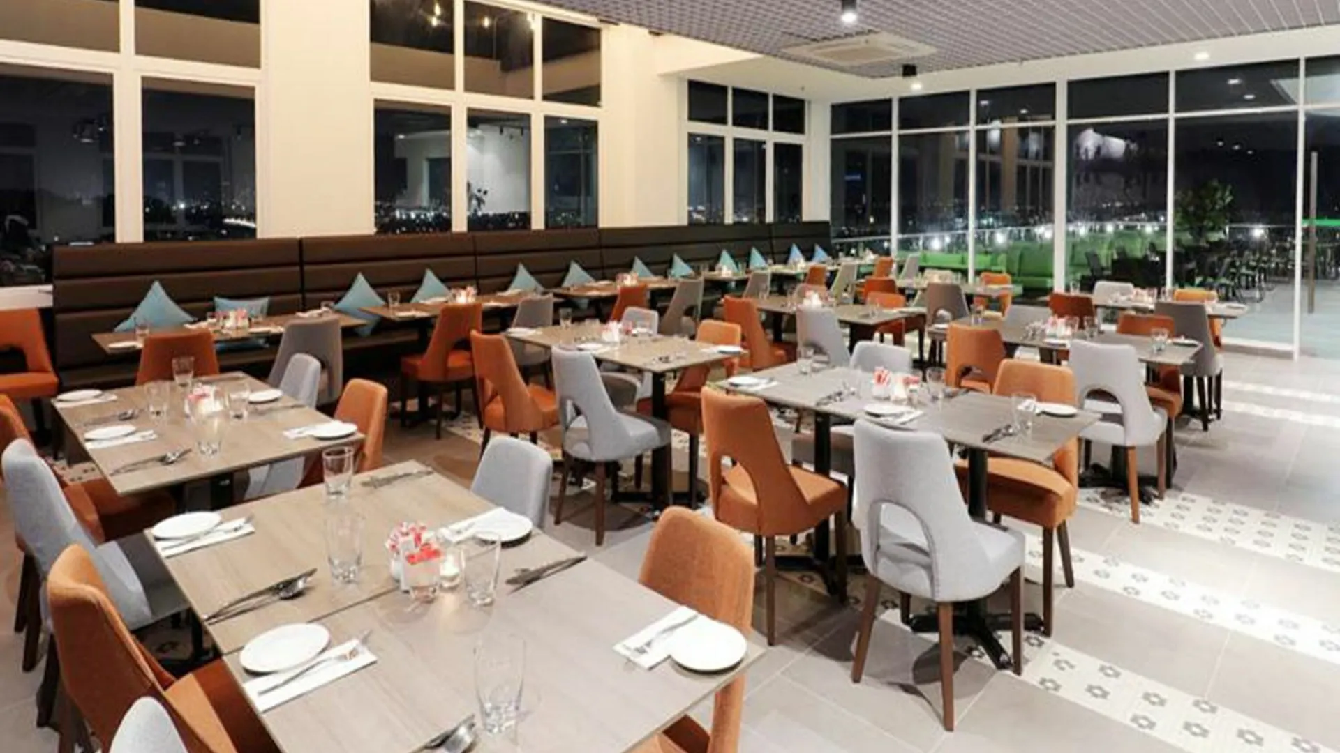 Amerin Hotel Johor Bahru 4*,
