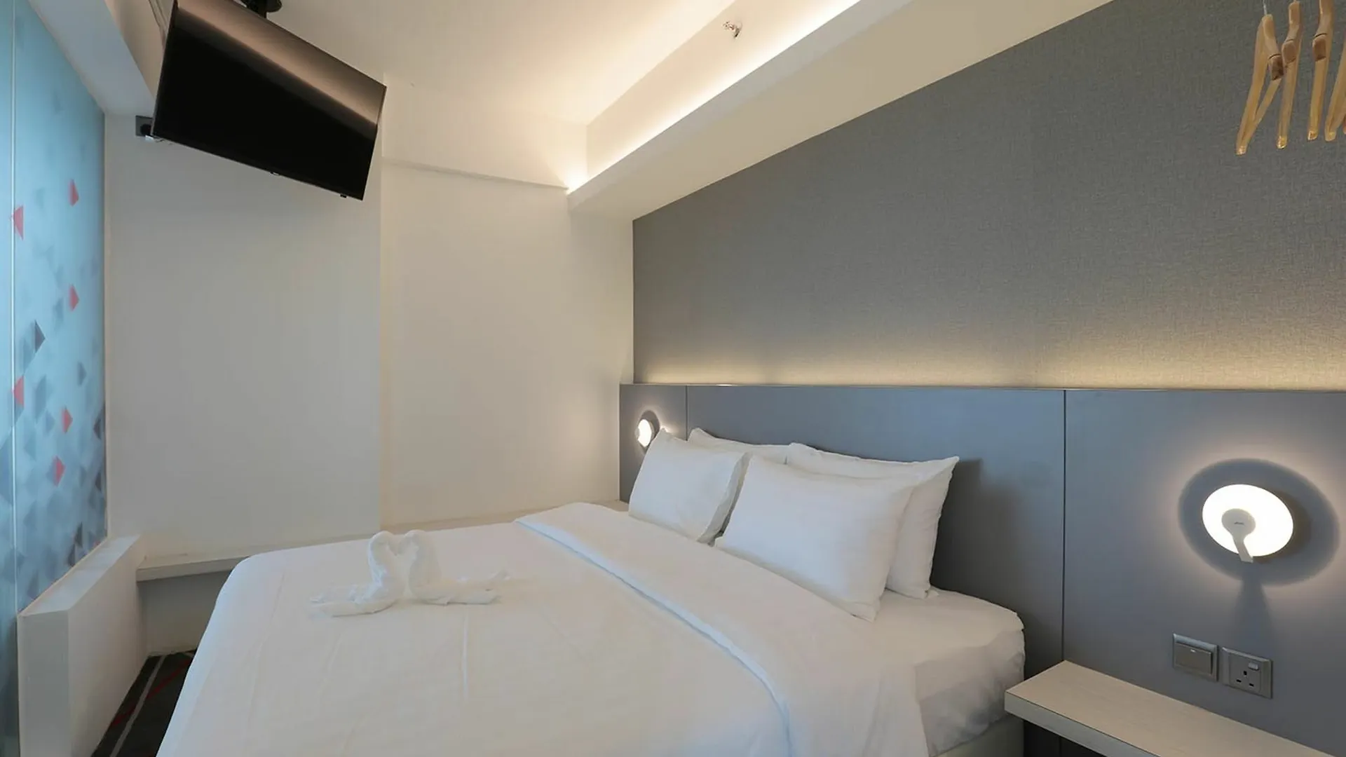 Amerin Hotel Johor Bahru 4*,